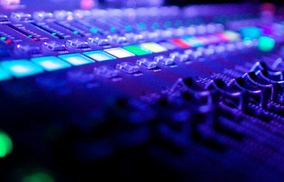 What-is-the-Best-Process-for-Hiring-an-AV-Company_